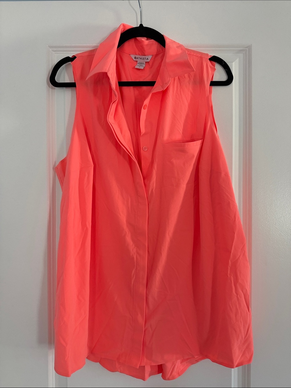 Athleta Bright Coral Sleeveless Button-Down Shirt